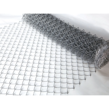 Galvanized Diamond Chain Link Fence for Sports Area